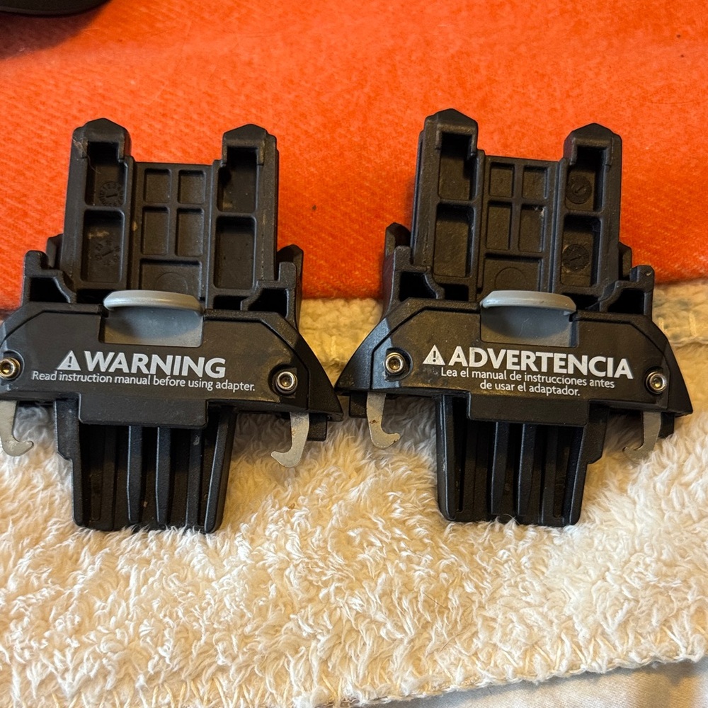 Uppababy vista (pre 2014 models) adapters for the Mesa/Mesa V2